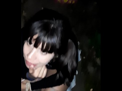 ❤️ 在街上膨胀的阴茎,以换取糖果 ️ Sex video❌️❤